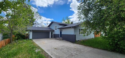 Building Photo - 420 N 19th Ave