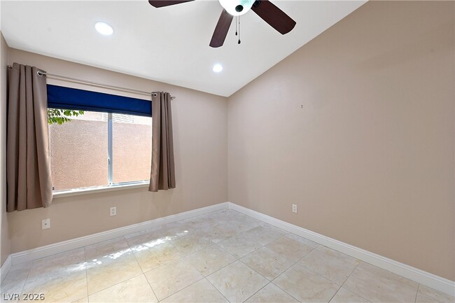 Building Photo - 9001 Crimson Clover Way