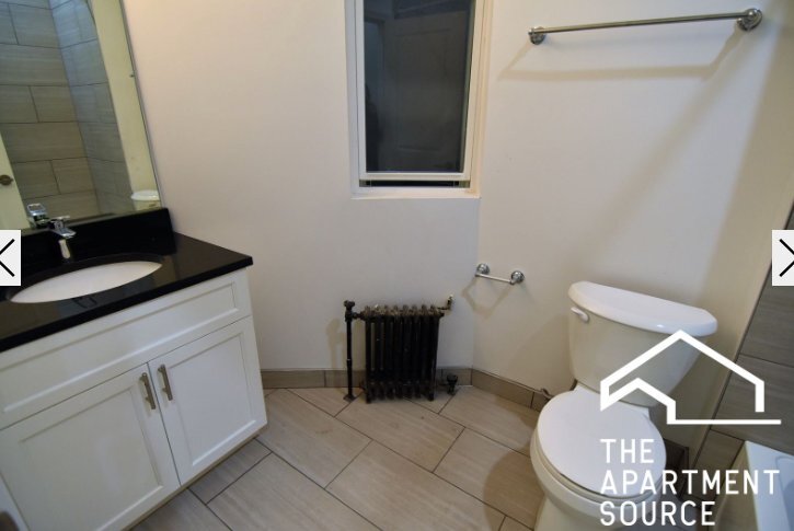 Building Photo - 908 W Belmont Ave