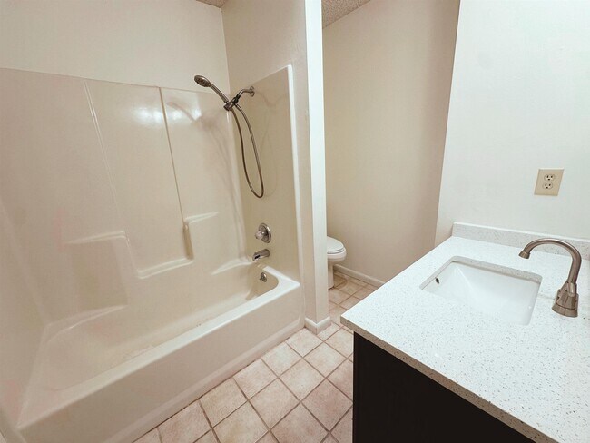 Building Photo - 142 Lake Hamilton Dr