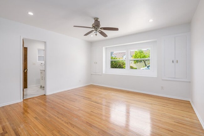 Building Photo - 4413 Don Felipe Dr