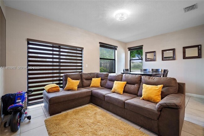 Building Photo - 11426 SW 250th St