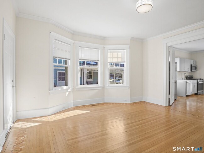 Building Photo - 1911 Summer St