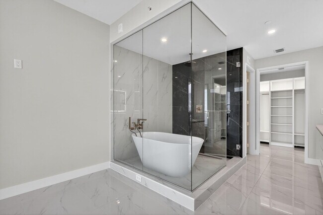 Building Photo - 701 NE 23rd St