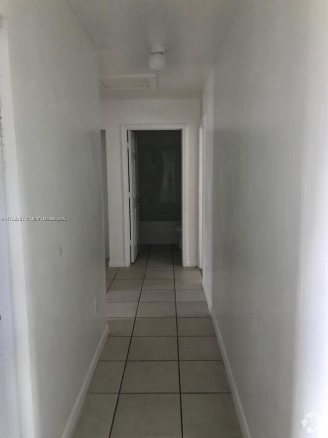 Building Photo - 26650 SW 138th Ct