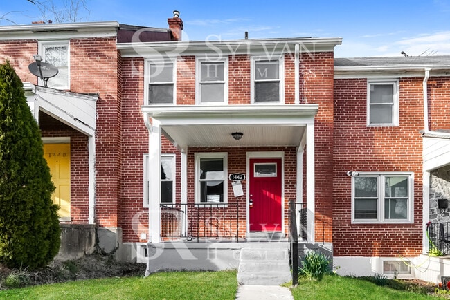 Building Photo - Enjoy living the good life in this 3 bedro...