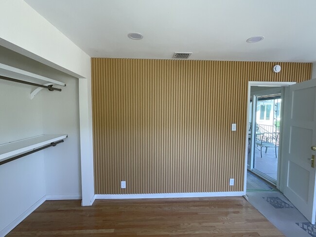 Building Photo - 2724 Locksley Pl