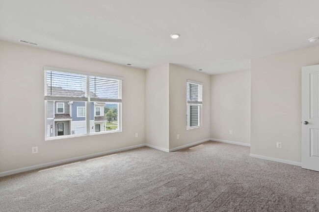 Building Photo - 29 Paddington St