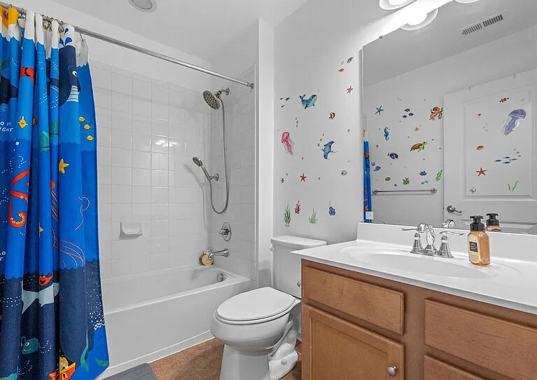 Building Photo - 24 Chamberlain Ct