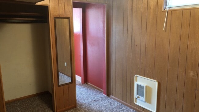 Building Photo - 468-470 NE Maiden Lane