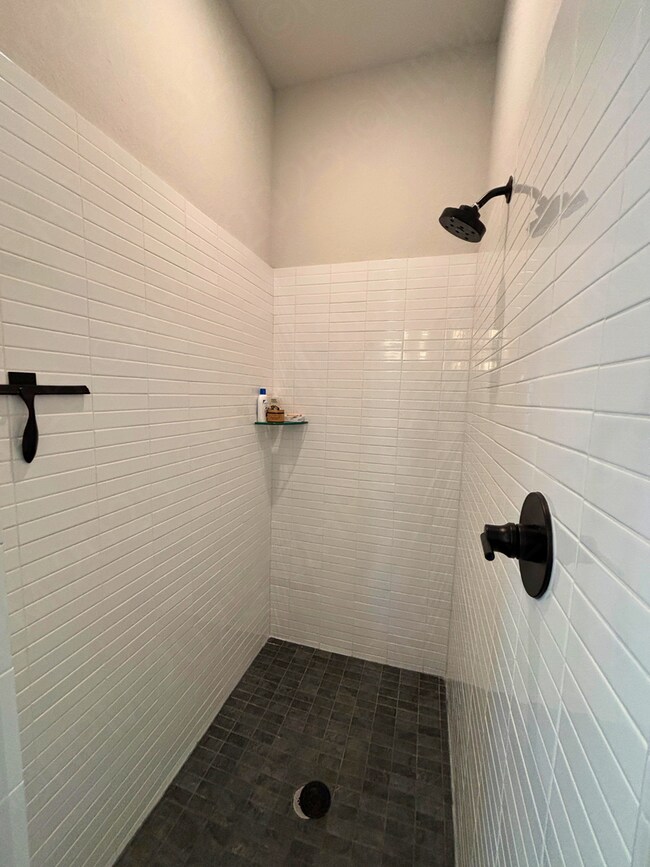 Building Photo - 1808 Durham Pk