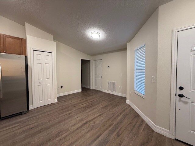 Building Photo - 1750 N Sparkman Ave