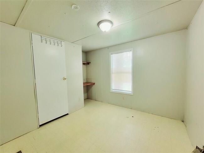 Building Photo - 401 S Woodson St