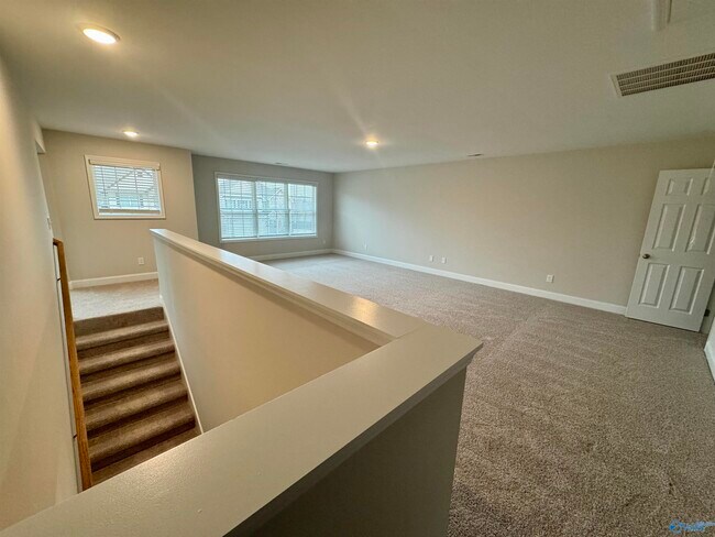 Building Photo - 16824 Demi Dr