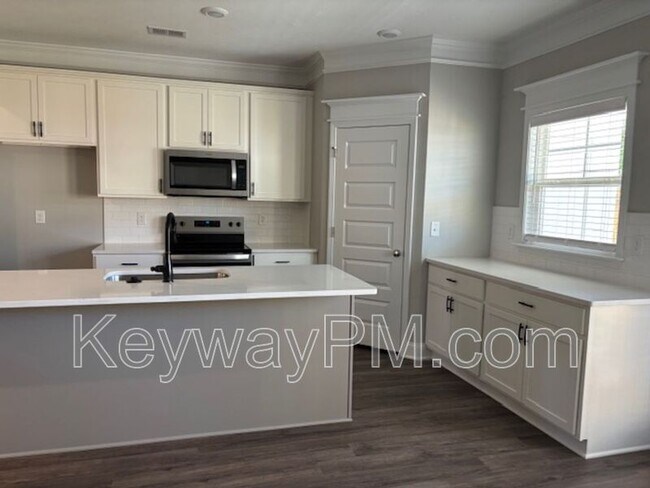 Building Photo - 2099 Denmark Ave SE