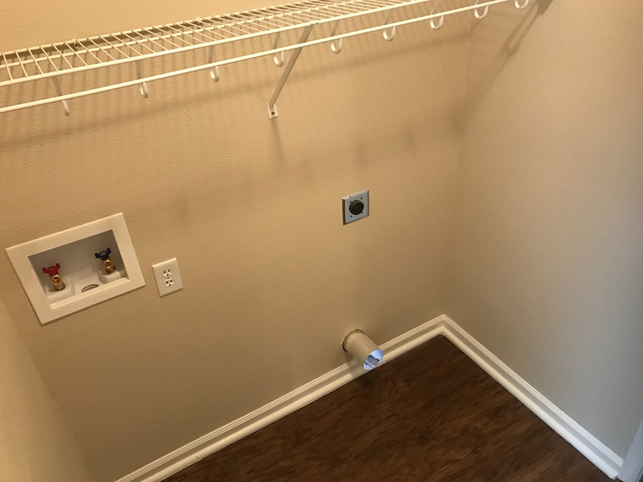 Building Photo - 213 Antigua Pl