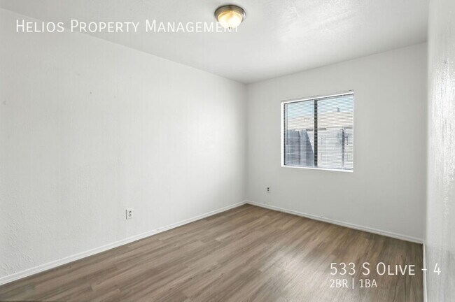 Building Photo - 533 S Olive-4