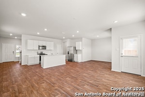 Building Photo - 6003 Bowie Mountain