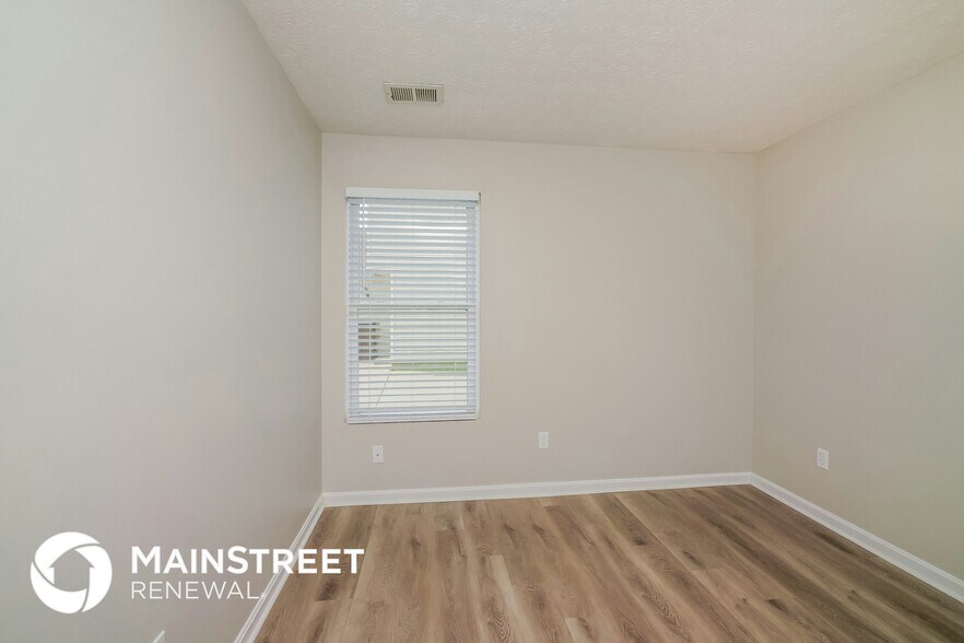 Building Photo - 5817 Bannon Crossings Dr