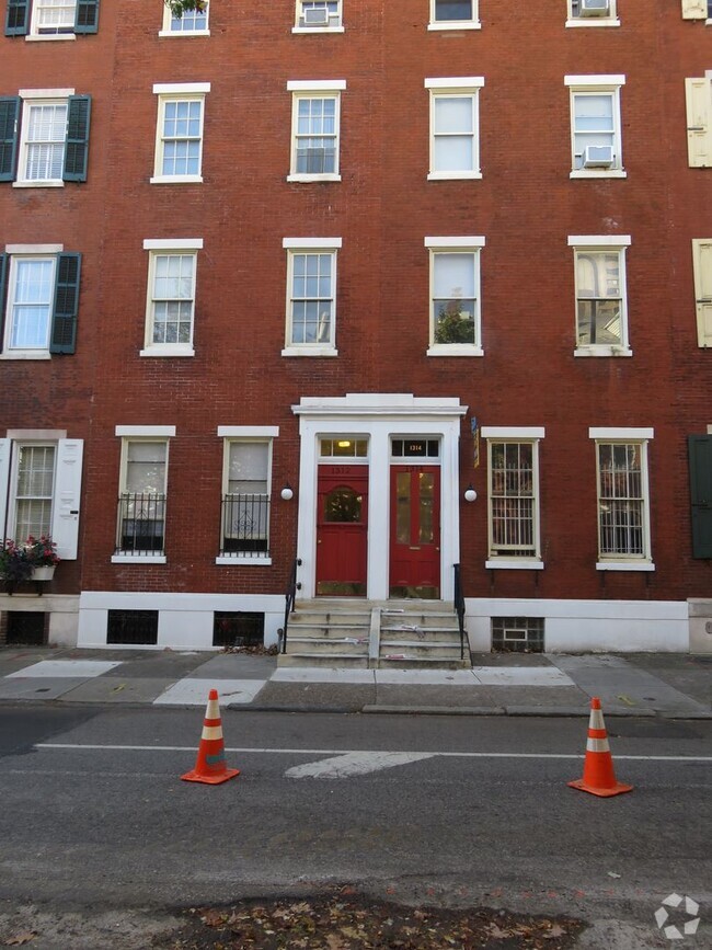 Building Photo - 1314 Pine St