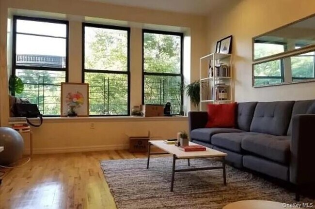 Building Photo - 518 W 149th St