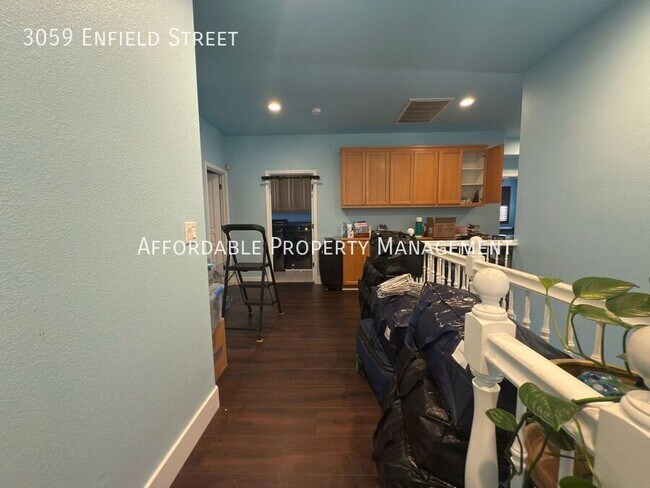 Building Photo - 3059 Enfield St