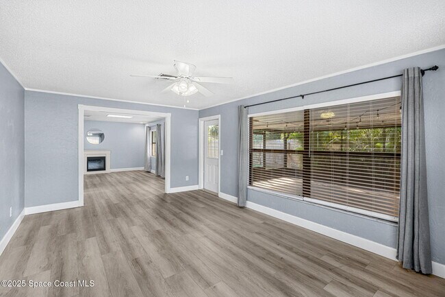 Building Photo - 1375 Crevalle Ave