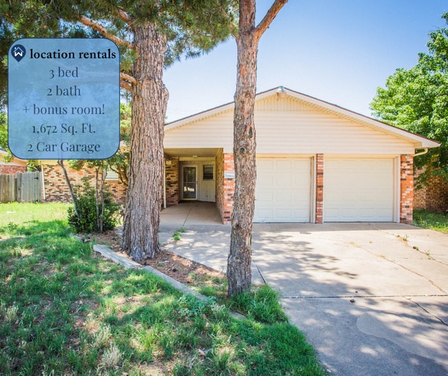 Primary Photo - Beautiful 3/2 with a Bonus Room!