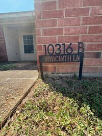 Building Photo - 10316 Hyacinth Ln