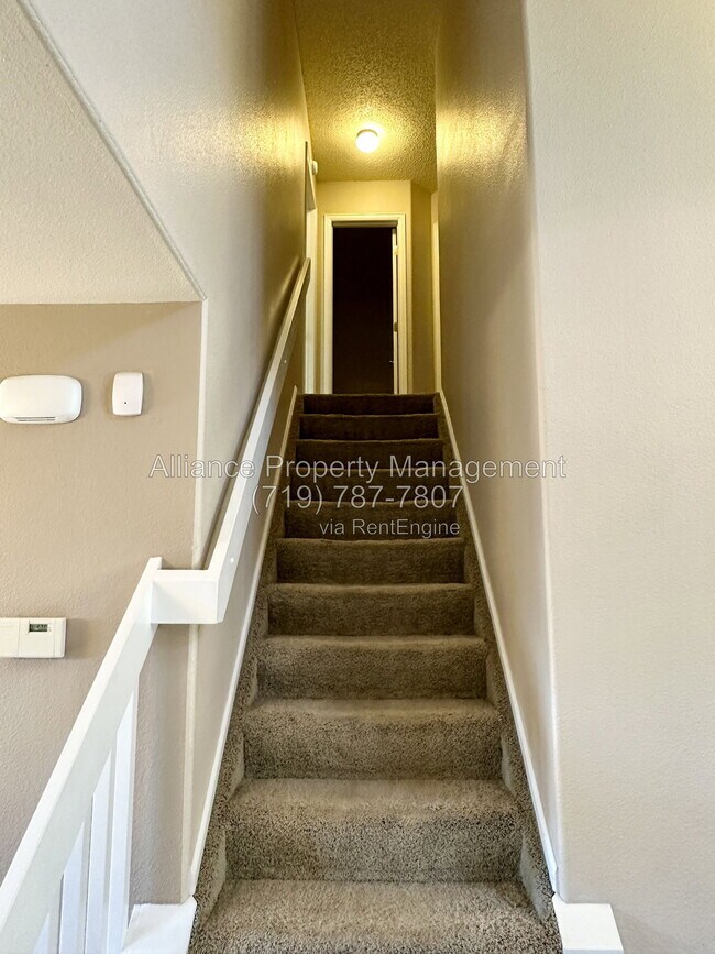 Building Photo - 965 Piros Dr