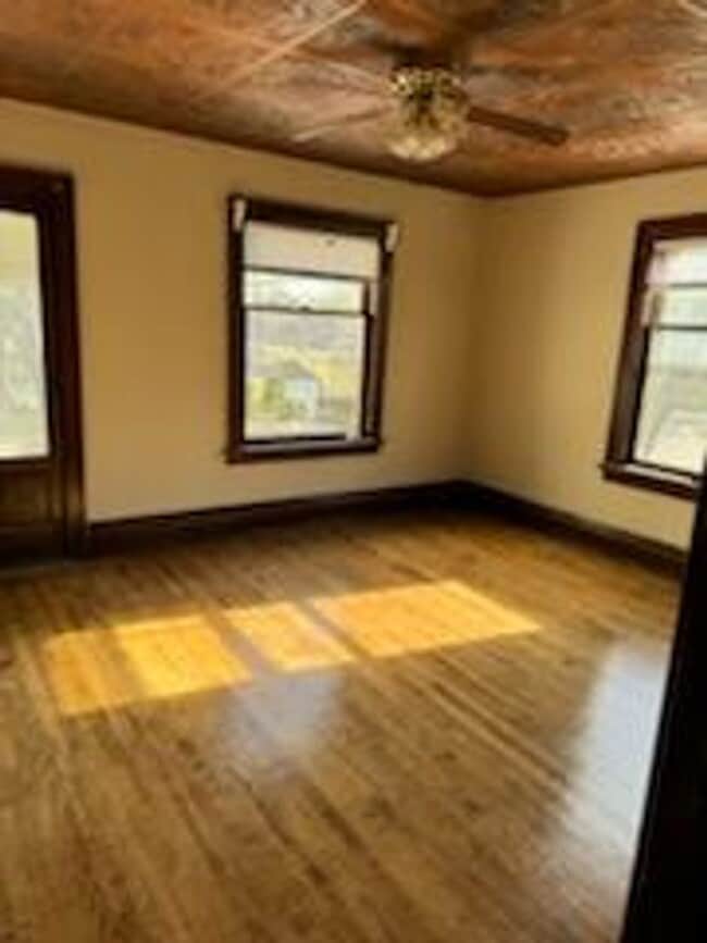 Building Photo - tf816