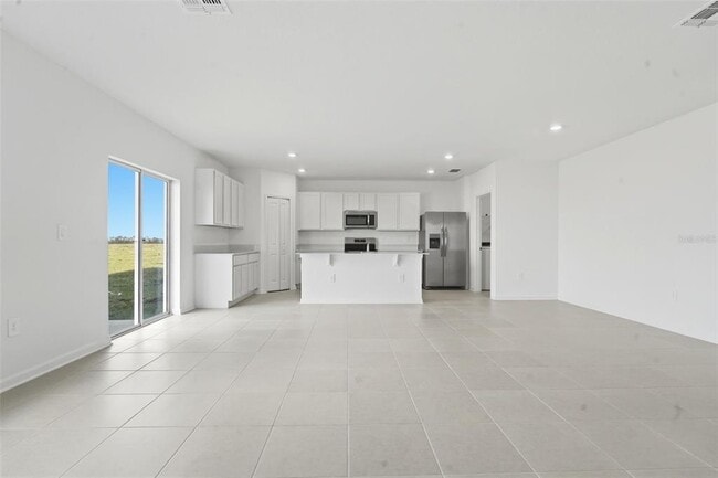 Building Photo - 2756 Lookout Rdg Rd