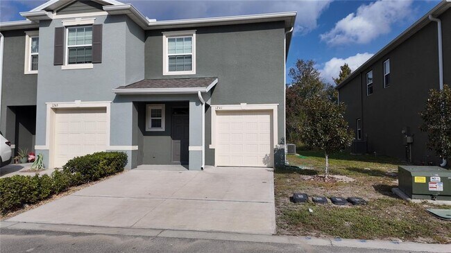 Building Photo - 1241 Yellow Finch Dr