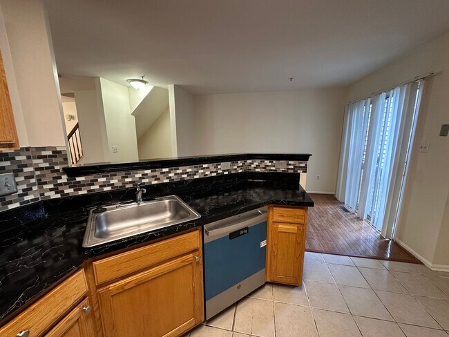 Building Photo - 6913 Malachite Pl