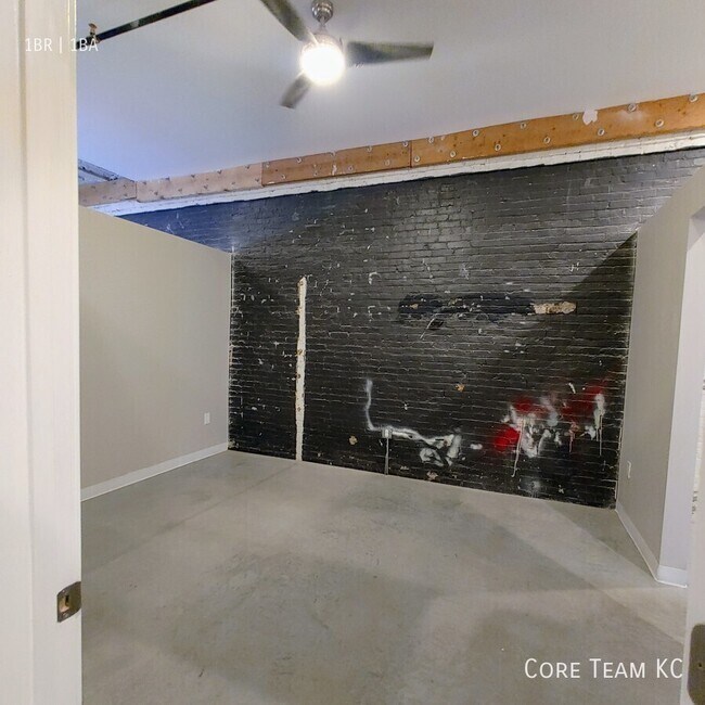 Building Photo - 1223 Union Ave