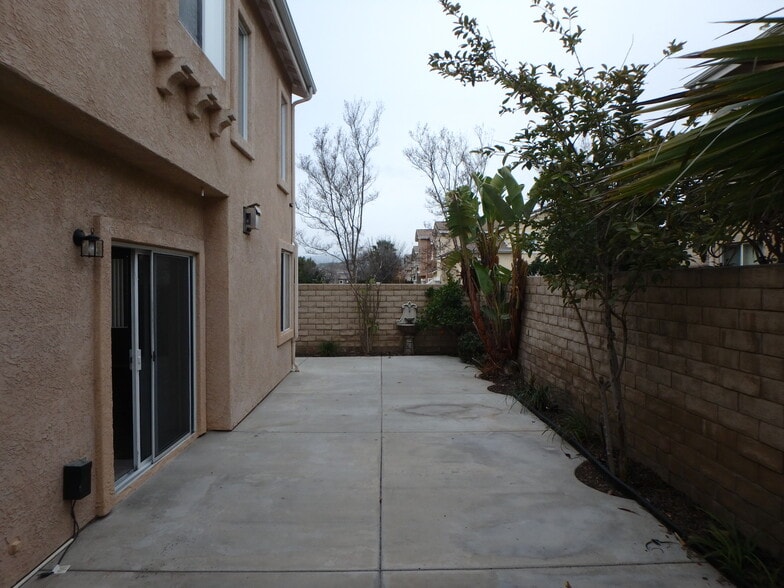 Building Photo - 1690 Fawn Chase Ln