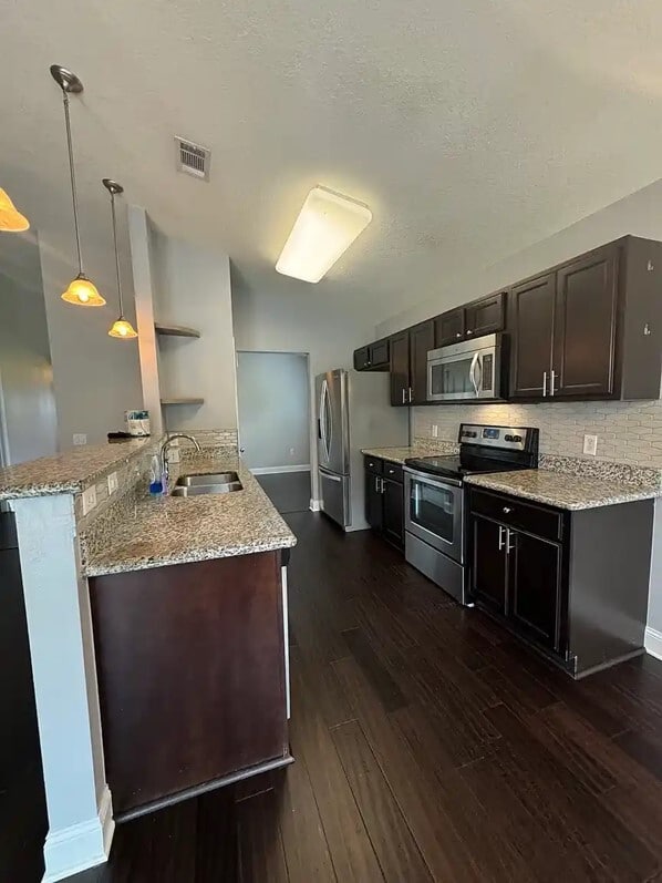 Building Photo - 9636 Seafarer's Way