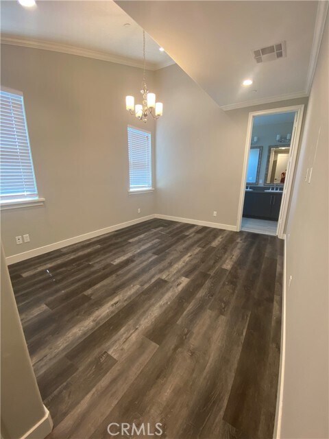 Building Photo - 530 Fano St