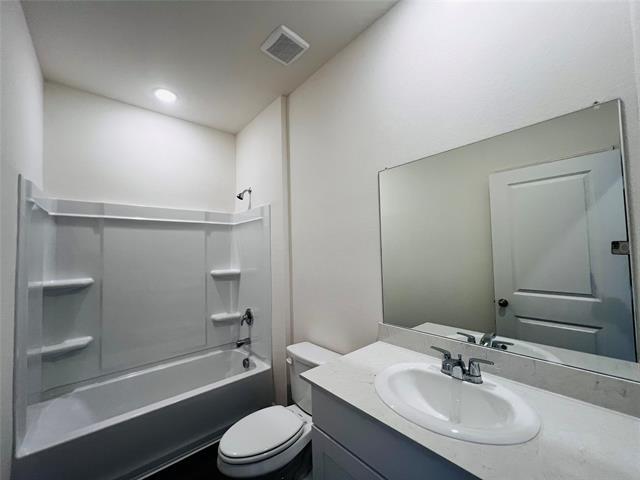 Building Photo - 2217 Pioneer Dr