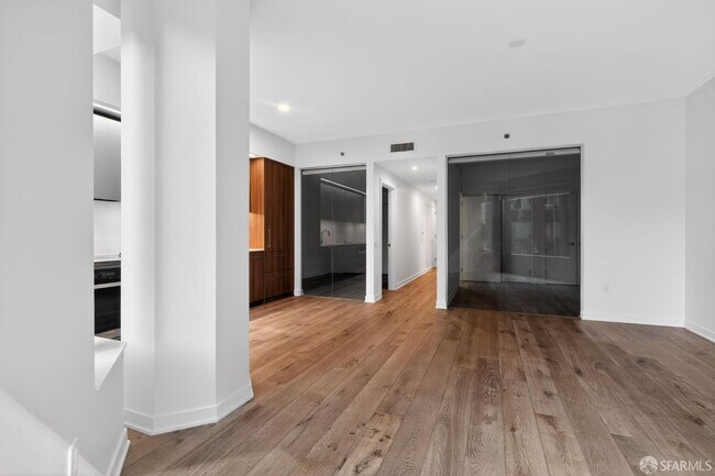 Building Photo - 280 Spear St