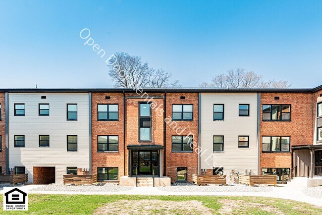 Building Photo - 1823 Griswold Dr