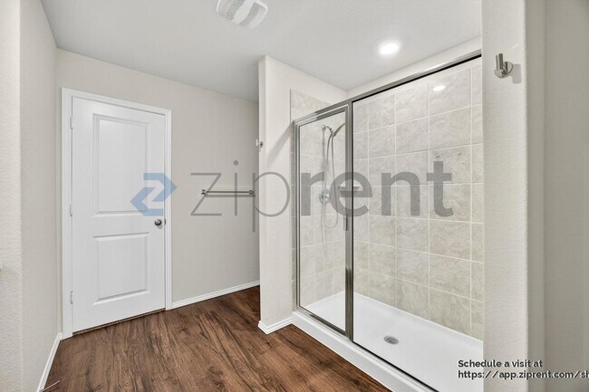 Building Photo - 2885 Wolfcreek