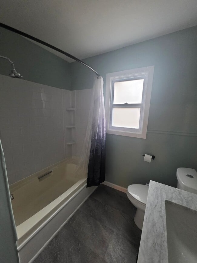 Building Photo - Stylish 2-Bedroom Home in Braddock with Bonus Space & Modern Comfort