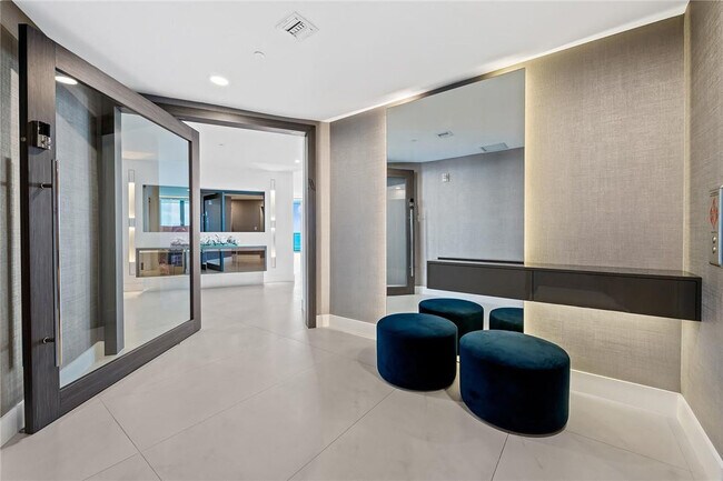 Building Photo - 701 N Fort Lauderdale Beach Blvd