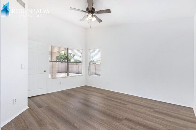 Building Photo - Beautiful 3-beds, 2-baths home in the Pecos Ranch community of Chandler!