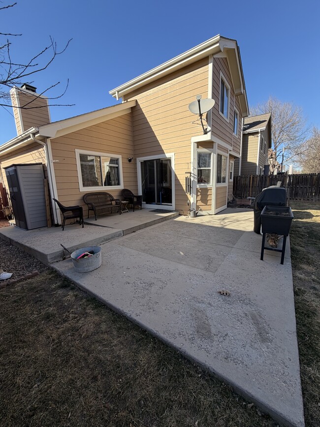 Building Photo - 4268 Stoneridge Dr