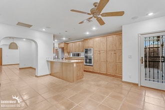 Building Photo - Charming 3Bdm 2Ba Home with Gated Entry an...