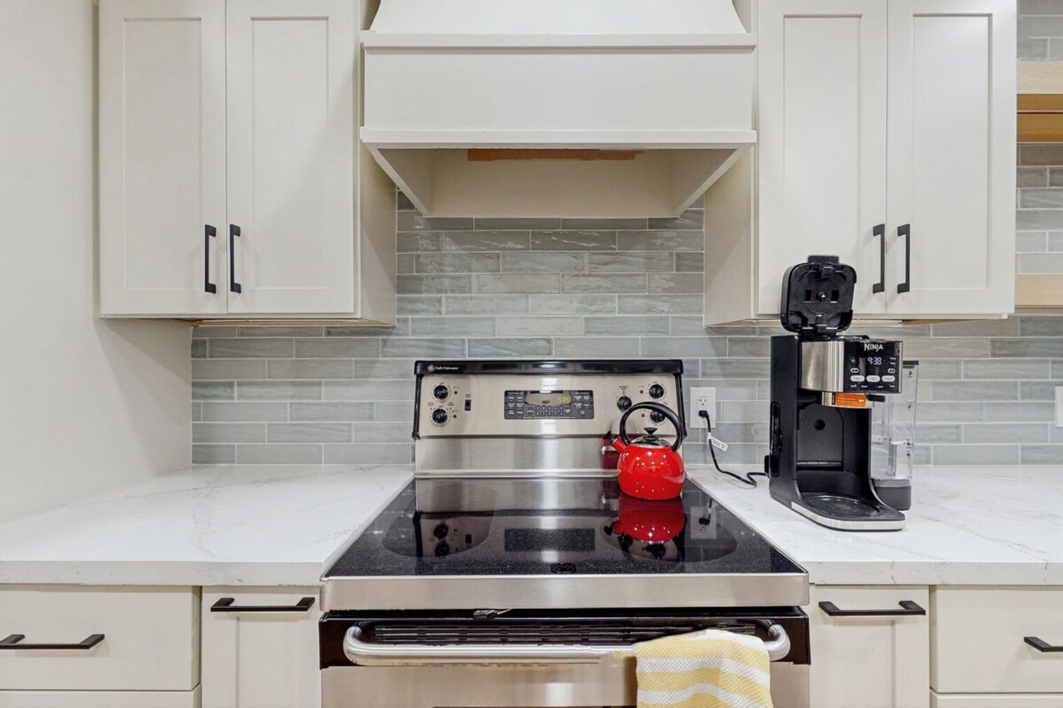 Building Photo - 19700 N 76th St