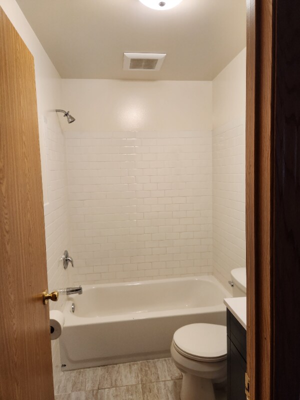 Building Photo - 1086 Como Pl