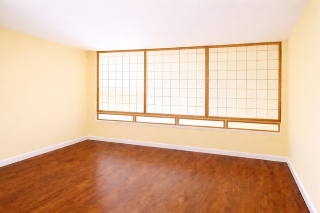 Building Photo - 206 2nd St